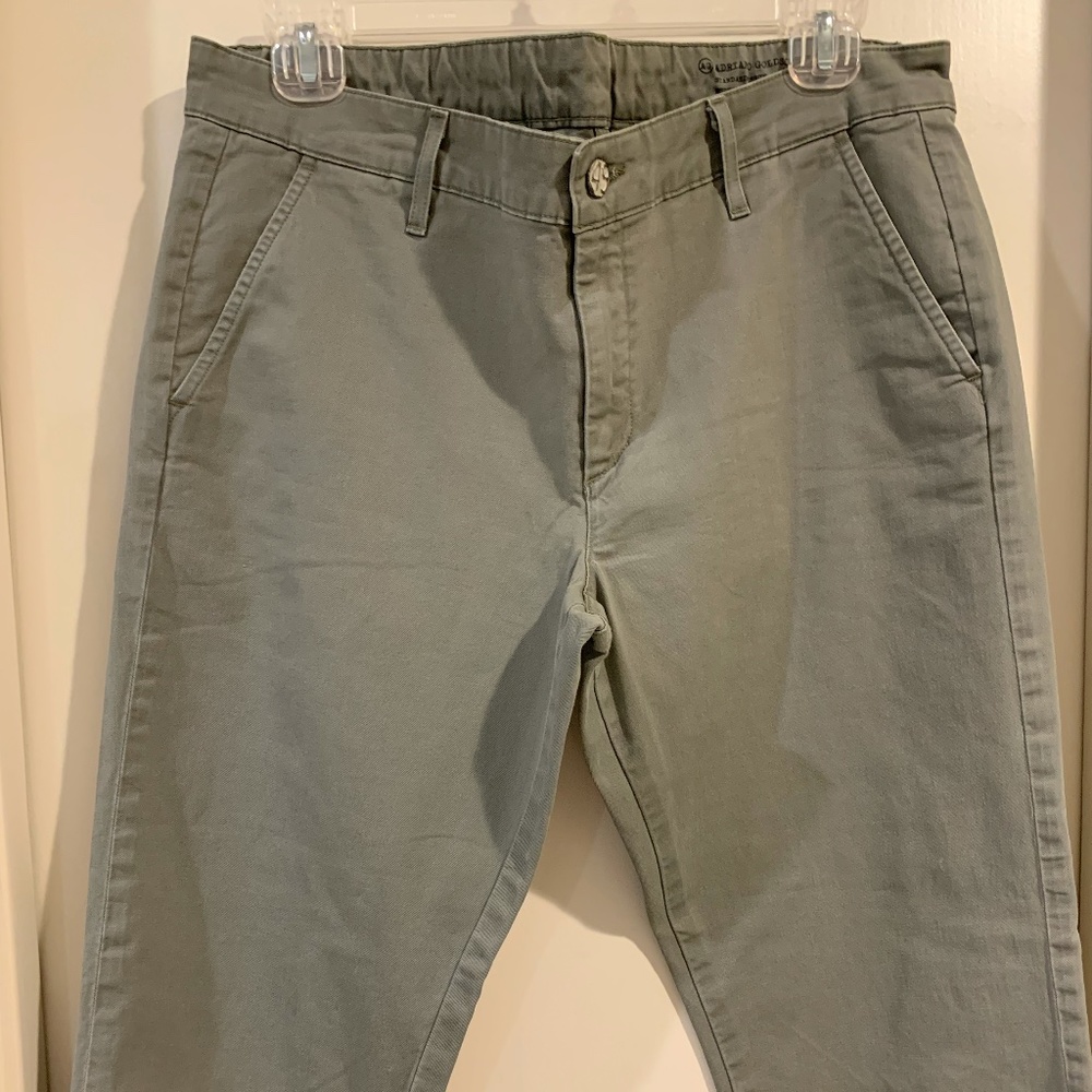 AG  Adriano Goldschmeid.   slim  green  khaki. tapered crop pants...size32